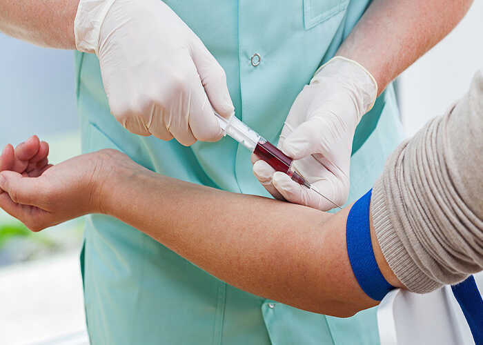Vì sao có thể phát hiện bệnh lậu thông qua xét nghiệm máu?