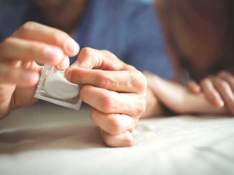 Quan hệ tình dục an toàn giúp bảo vệ cơ thể khỏi mắc bệnh lậu