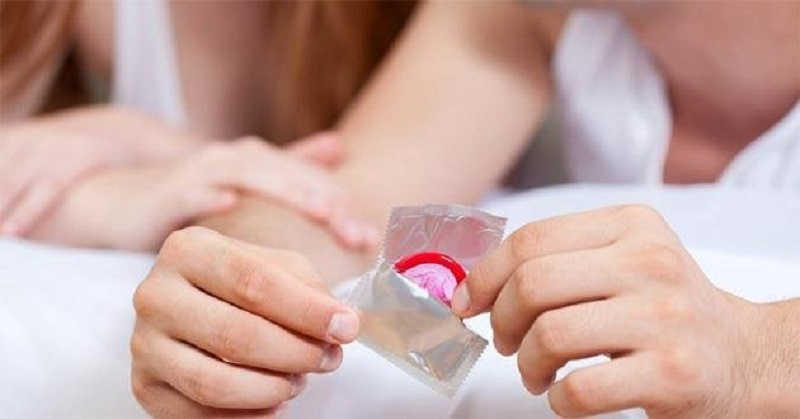 Quan hệ tình dục an toàn là cách phòng tránh mụn rộp sinh dục HIV hiệu quả