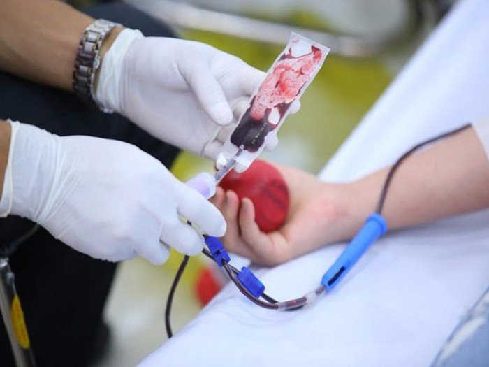 Có kinh nguyệt hiến máu được không?
