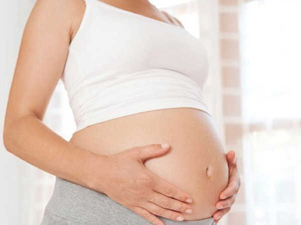Khi bà bầu bị trĩ có mang thai được không?