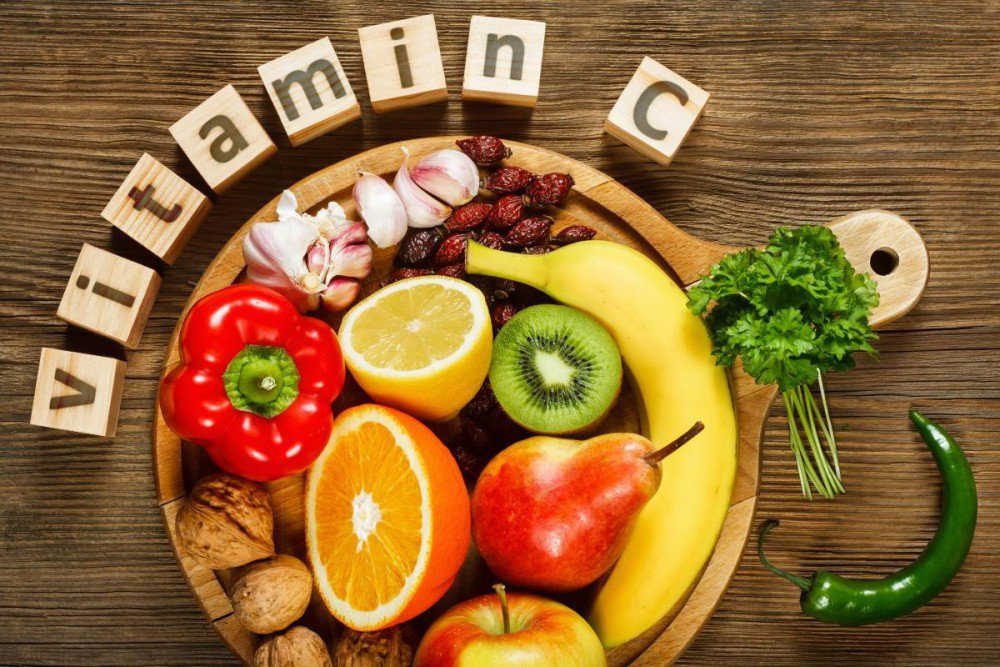 Mổ trĩ xong cần bổ sung gì: Vitamin C