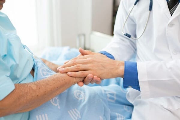 Anh em cần chuẩn bị gì trước khi thực hiện thủ thuật